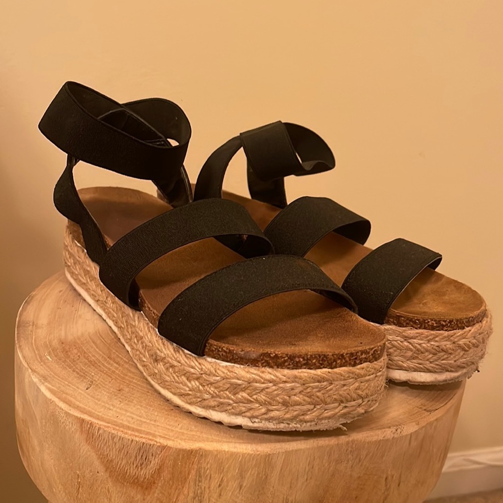 Steve Madden platform sandals
